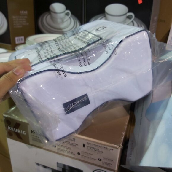 Therapedic Polar Nights Cooling Memory Foam Knee Pillow - Picture 8 of 12